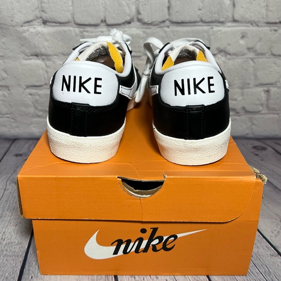NEW IN BOX! NIKE Blazer Low '77 Vintage DA6364 001 Black/White/Sail. Size 9.5 - Picture 3 of 16